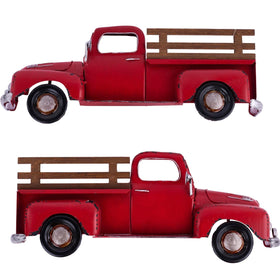 Classic Aged Red Truck Wreath Sign