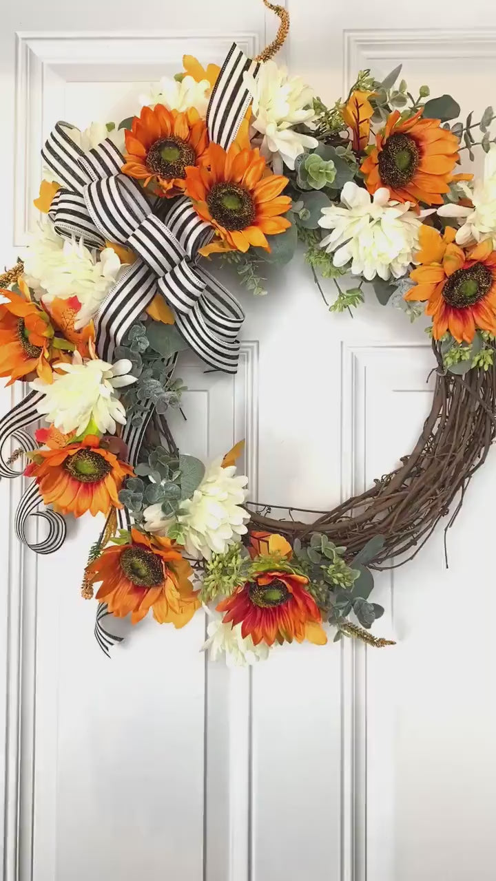 Fall Sunflower Wreath. Autumn Decor. Front Door Wreath