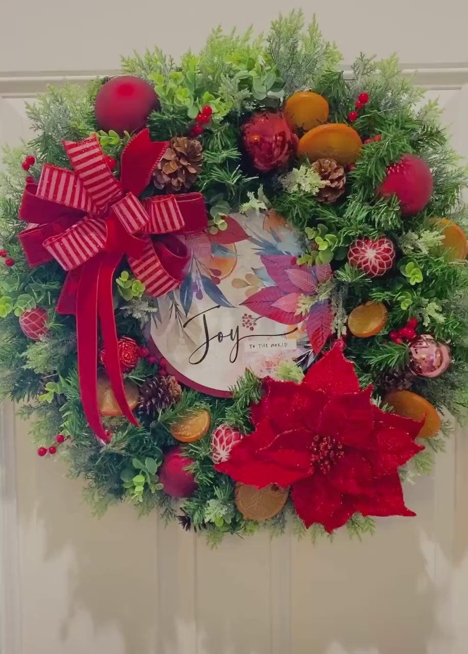 Lighted Poinsettia Christmas Wreath: Williamsburg Holiday Decor