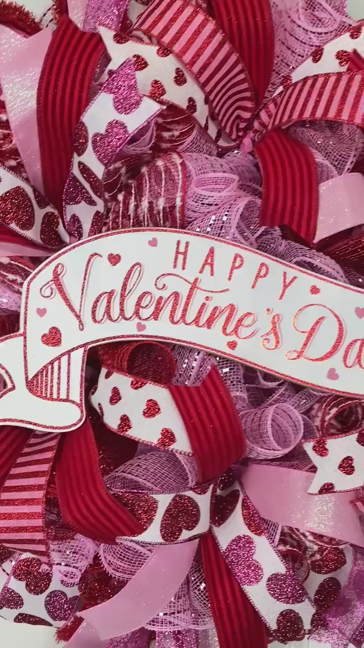 Elegant Valentine Wreath - Romantic Door Decor for Lovebirds